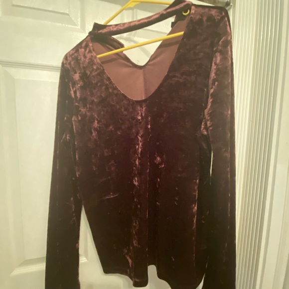 Shirt - Picture 1 of 1